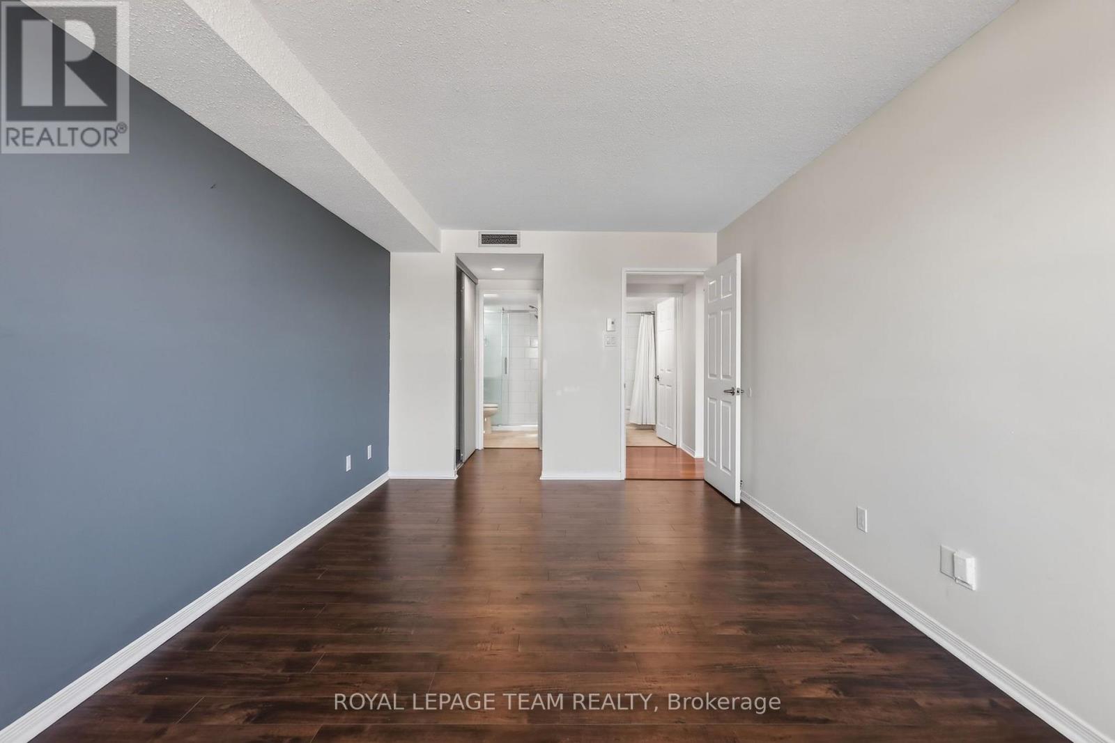 #601 215 PARKDALE AVENUE - 17