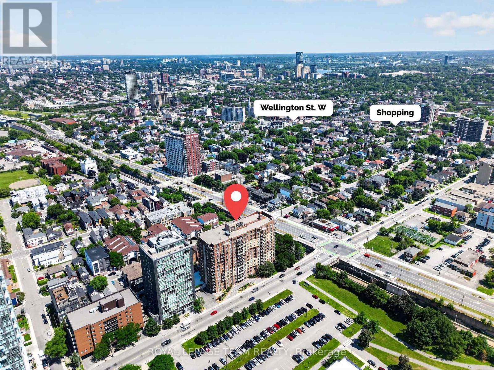 #601 215 PARKDALE AVENUE - 33