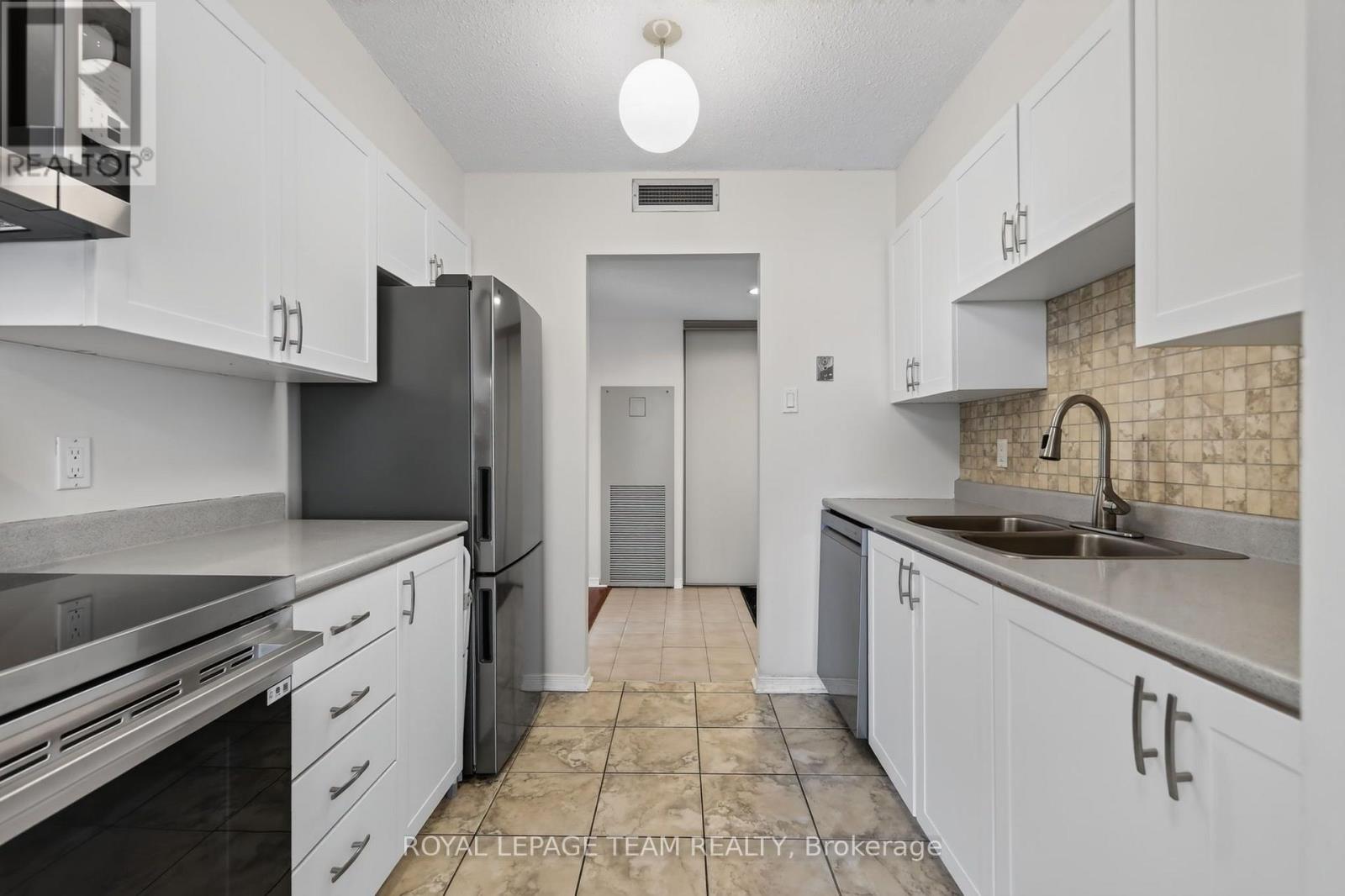 #601 215 PARKDALE AVENUE - 7