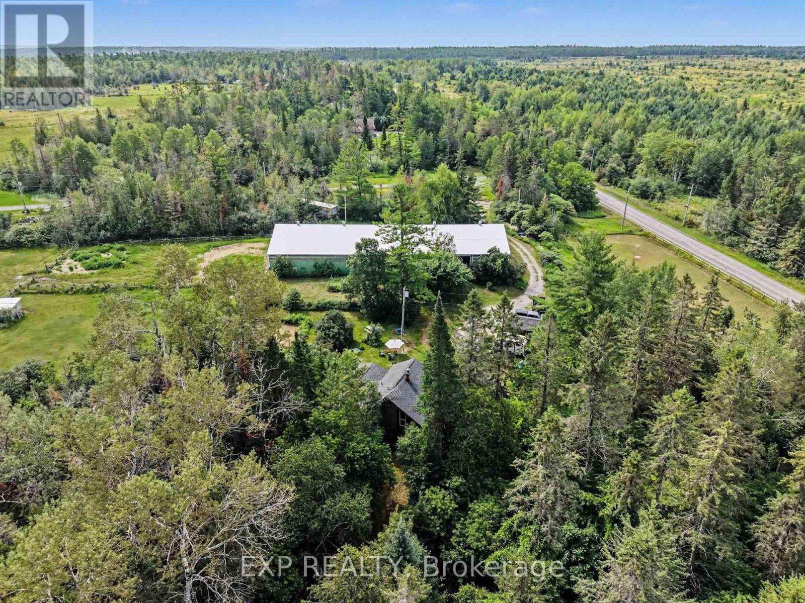 1798 BURNT LANDS ROAD, Ottawa. Luxury613. By Peter Sagos - Image 49