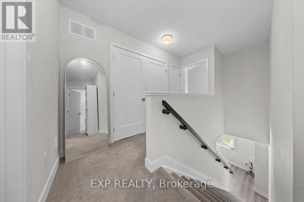 293 ANYOLITE PRIVATE, Ottawa. Luxury613. By Peter Sagos - Image 22