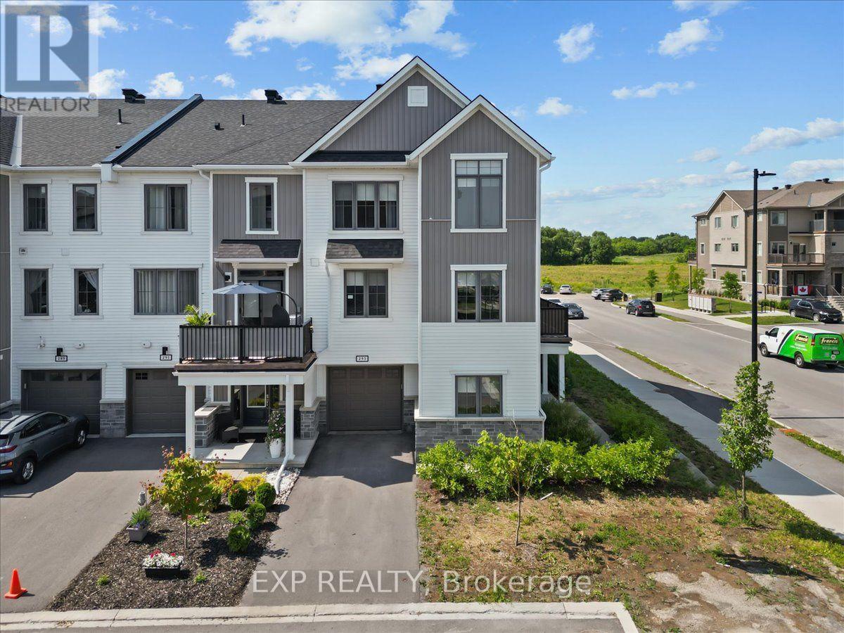 293 ANYOLITE PRIVATE, Ottawa. Luxury613. By Peter Sagos - Image 36