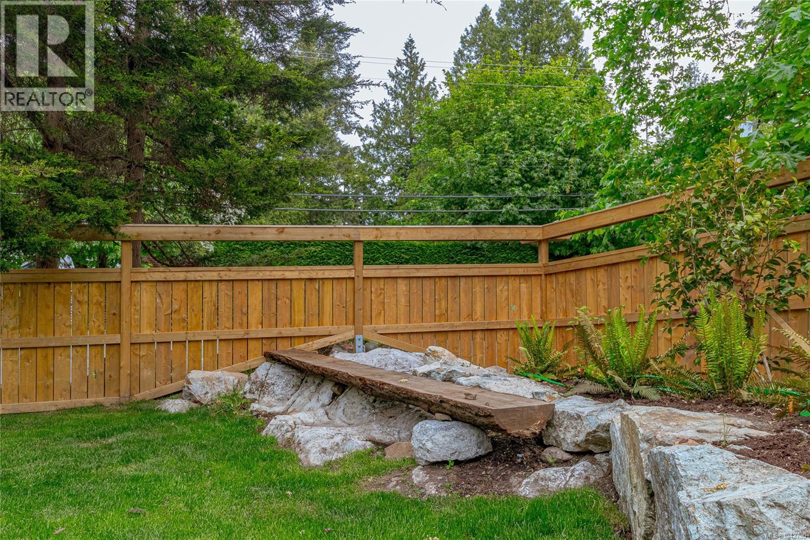 4906 Cordova Bay Rd - 56