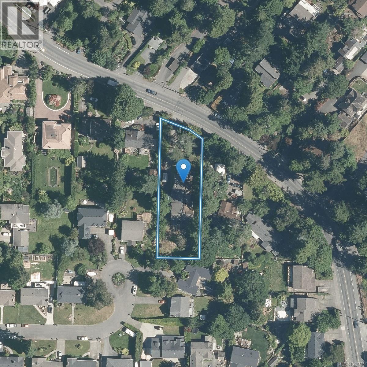 4906 Cordova Bay Rd - 63