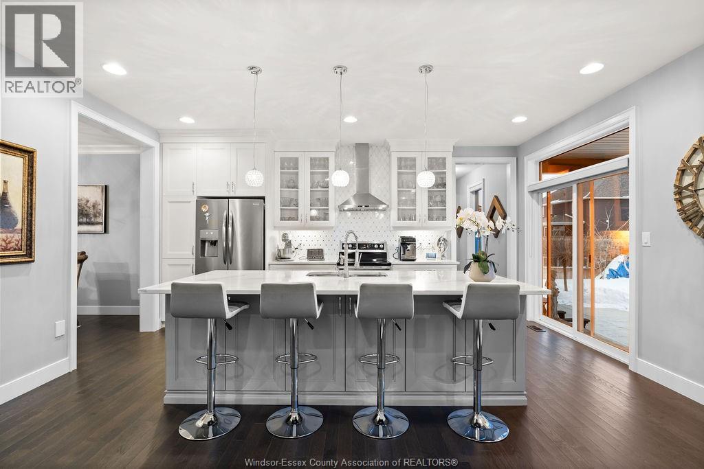 940 WESTWOOD DRIVE - 11