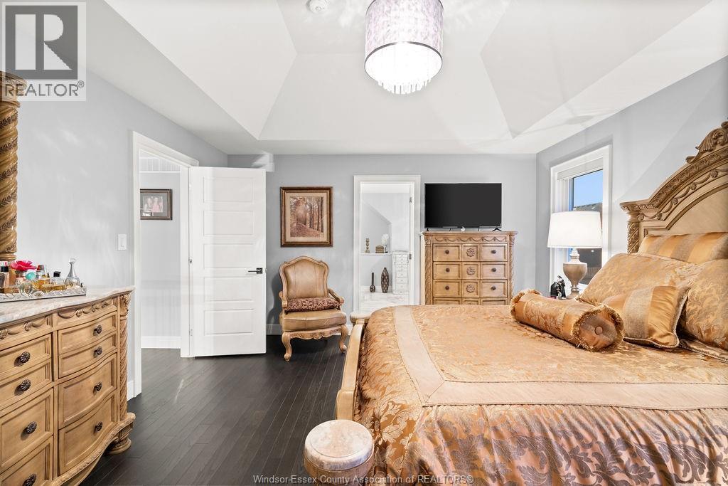 940 WESTWOOD DRIVE - 37