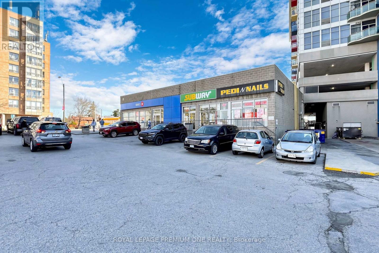#913 1600 KEELE STREET - 27