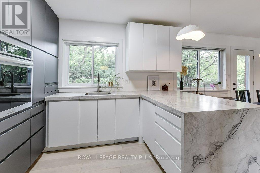 5322 WINDERMERE DRIVE - 18