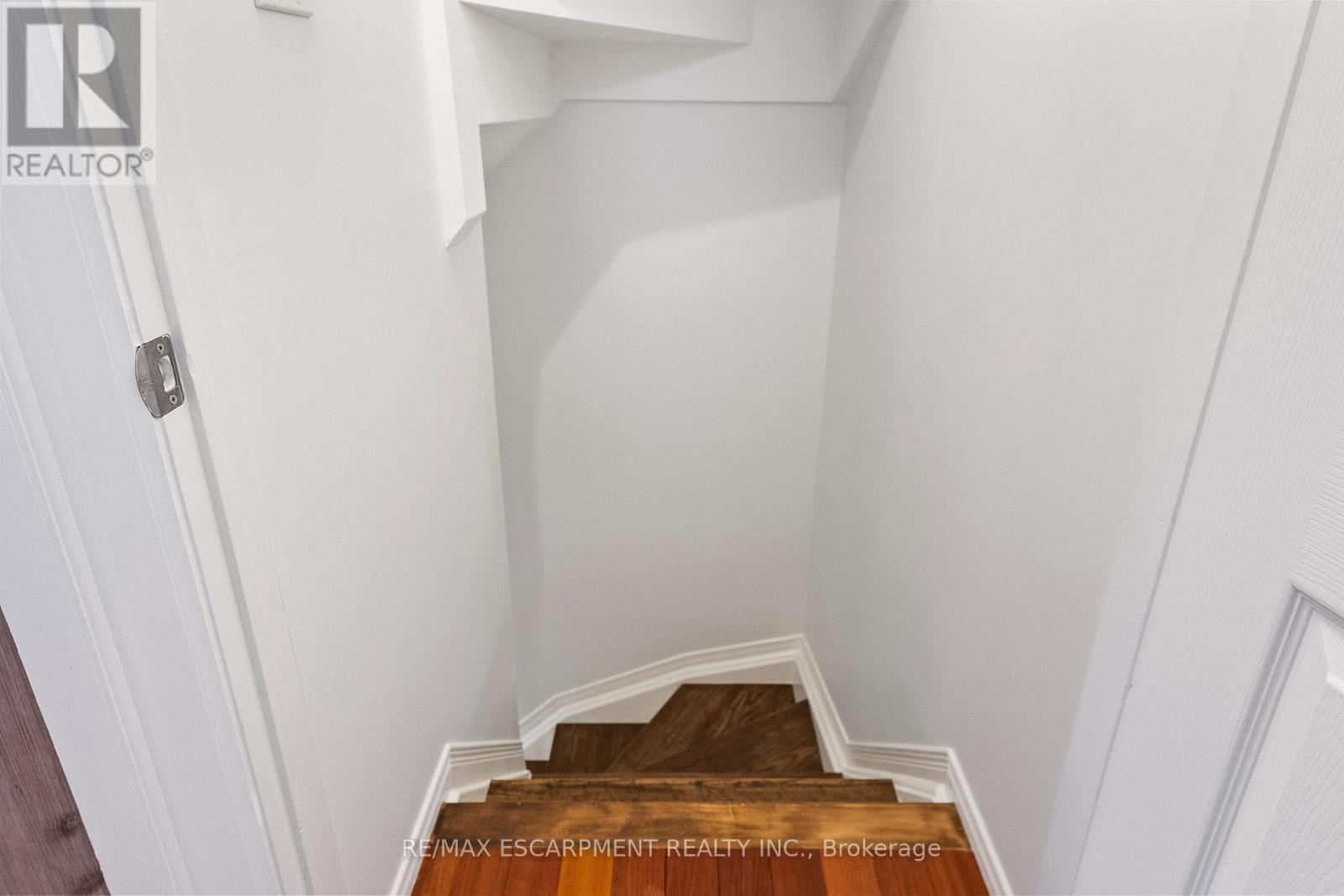 1839 FELLEN PLACE - Image 29