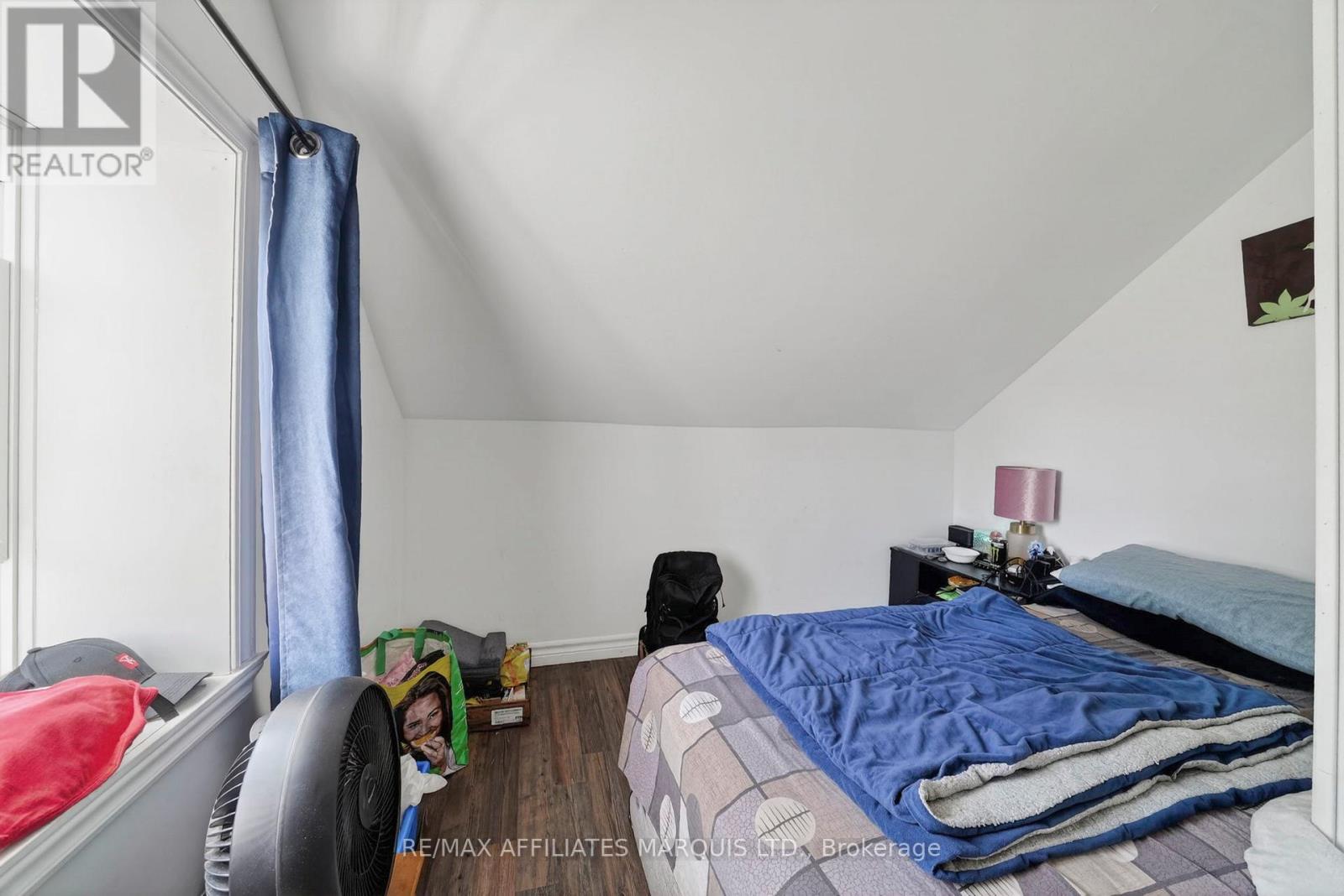 117 SIXTH STREET W - 16