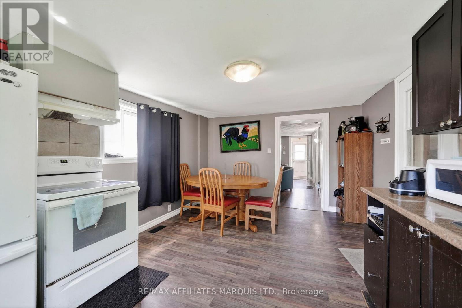 117 SIXTH STREET W - 10