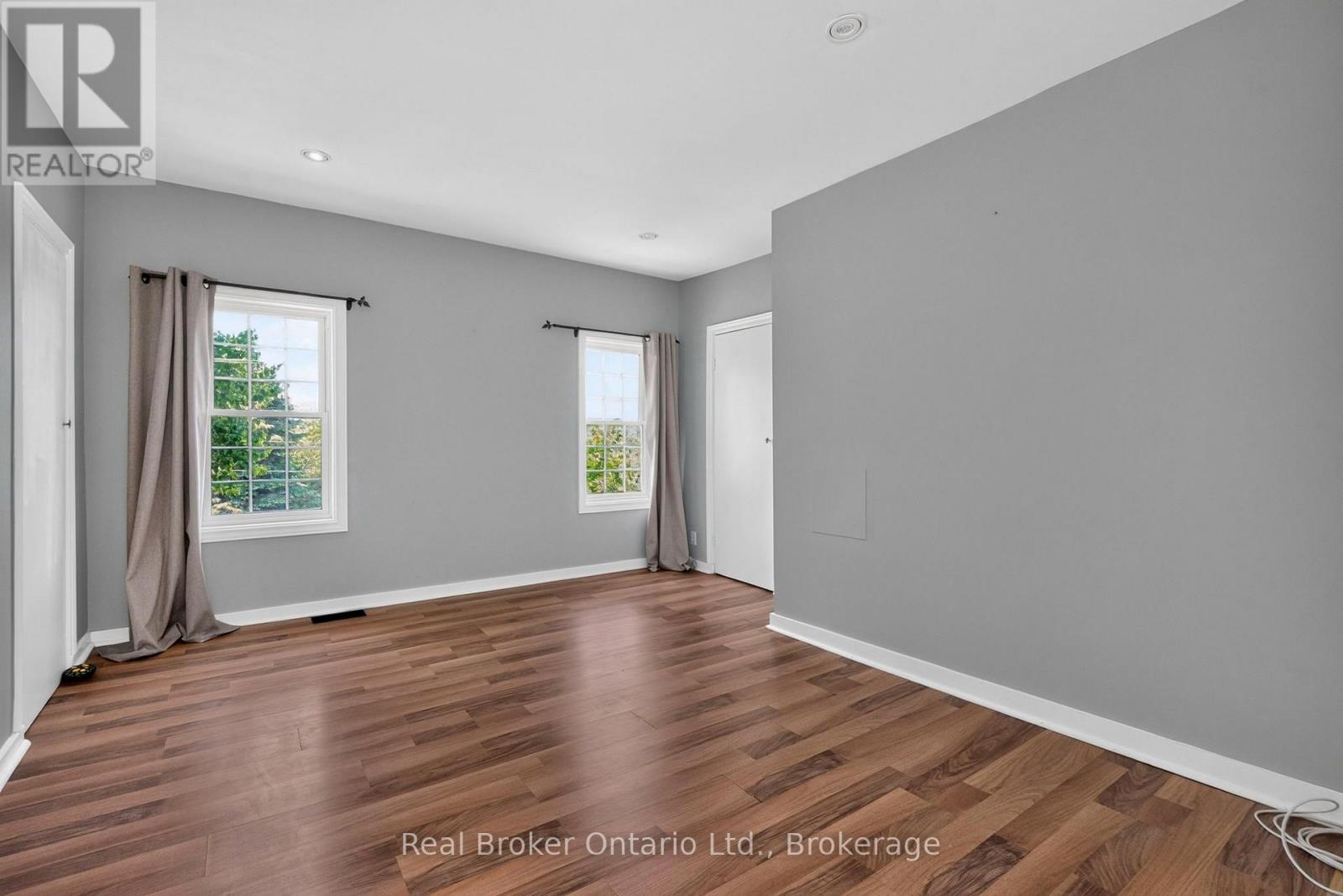 17 PEEL STREET - Image 18