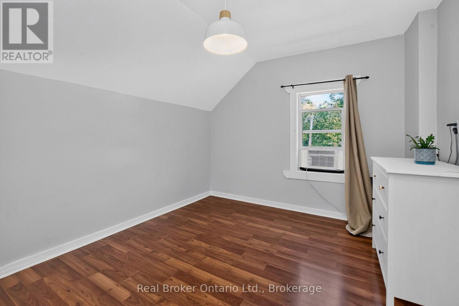 17 PEEL STREET - Image 21