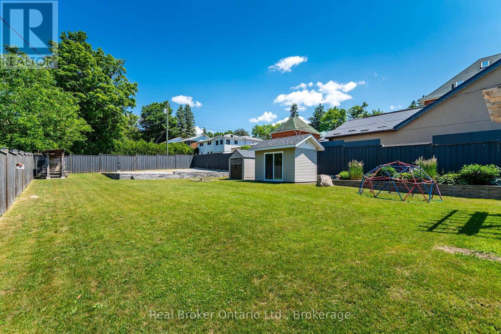 17 PEEL STREET - Image 29