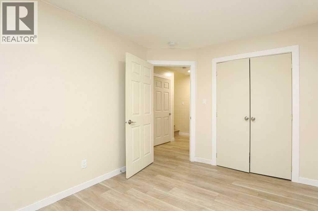 59 Lasalle Road W - 30