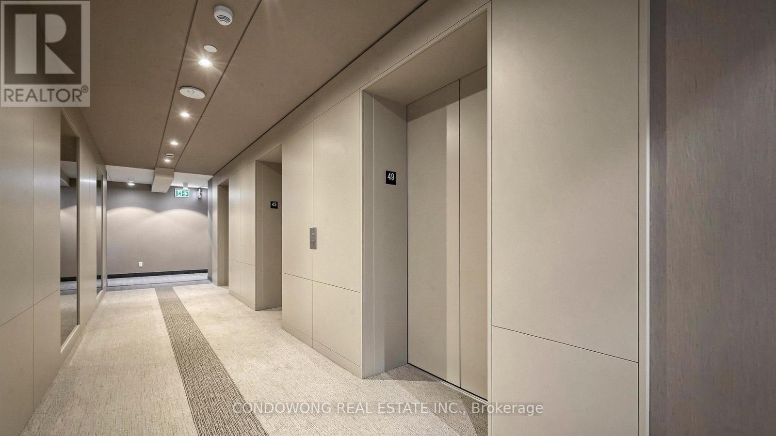 #4905 100 HARBOUR STREET - 24