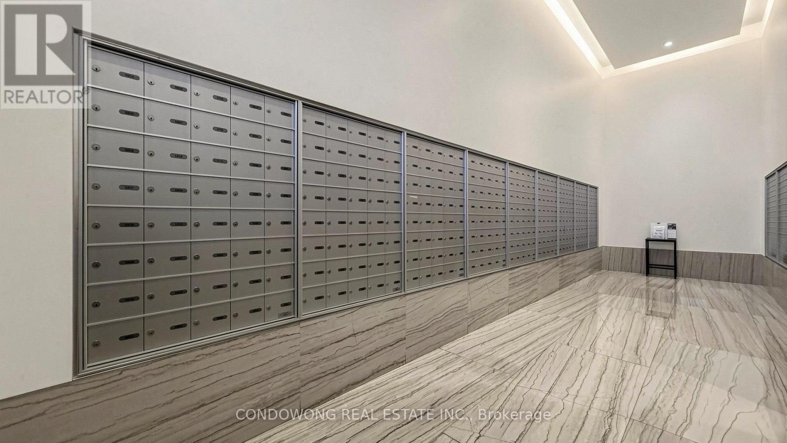 #4905 100 HARBOUR STREET - 29