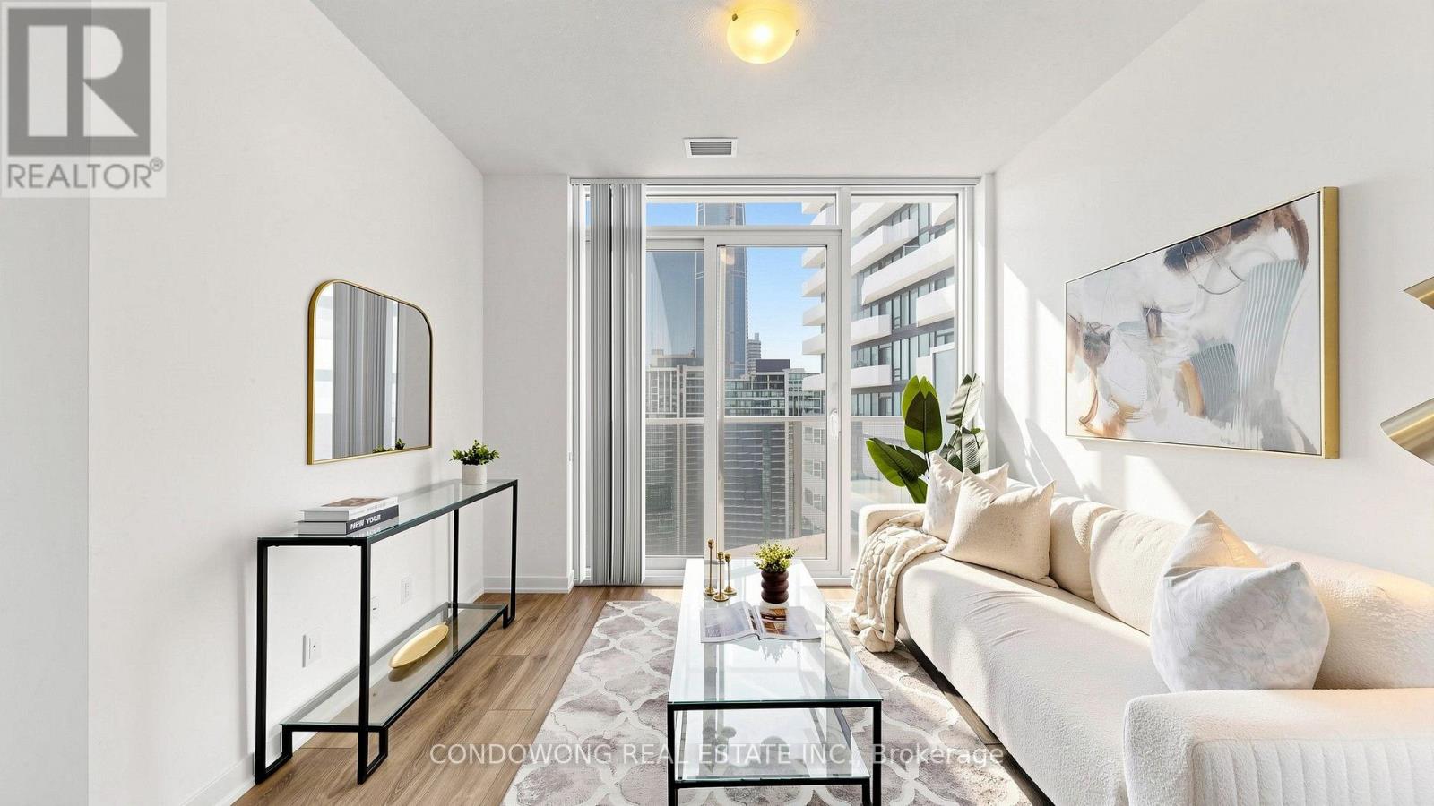 #4905 100 HARBOUR STREET - 3