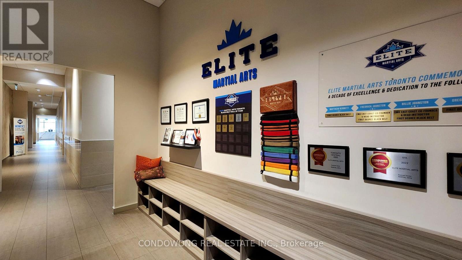 #4905 100 HARBOUR STREET - 34