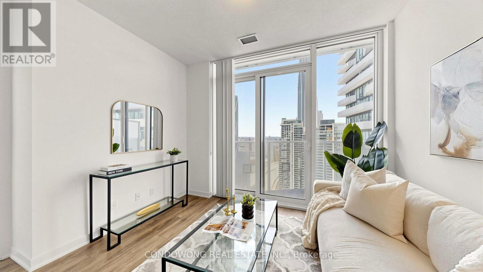#4905 100 HARBOUR STREET - 4