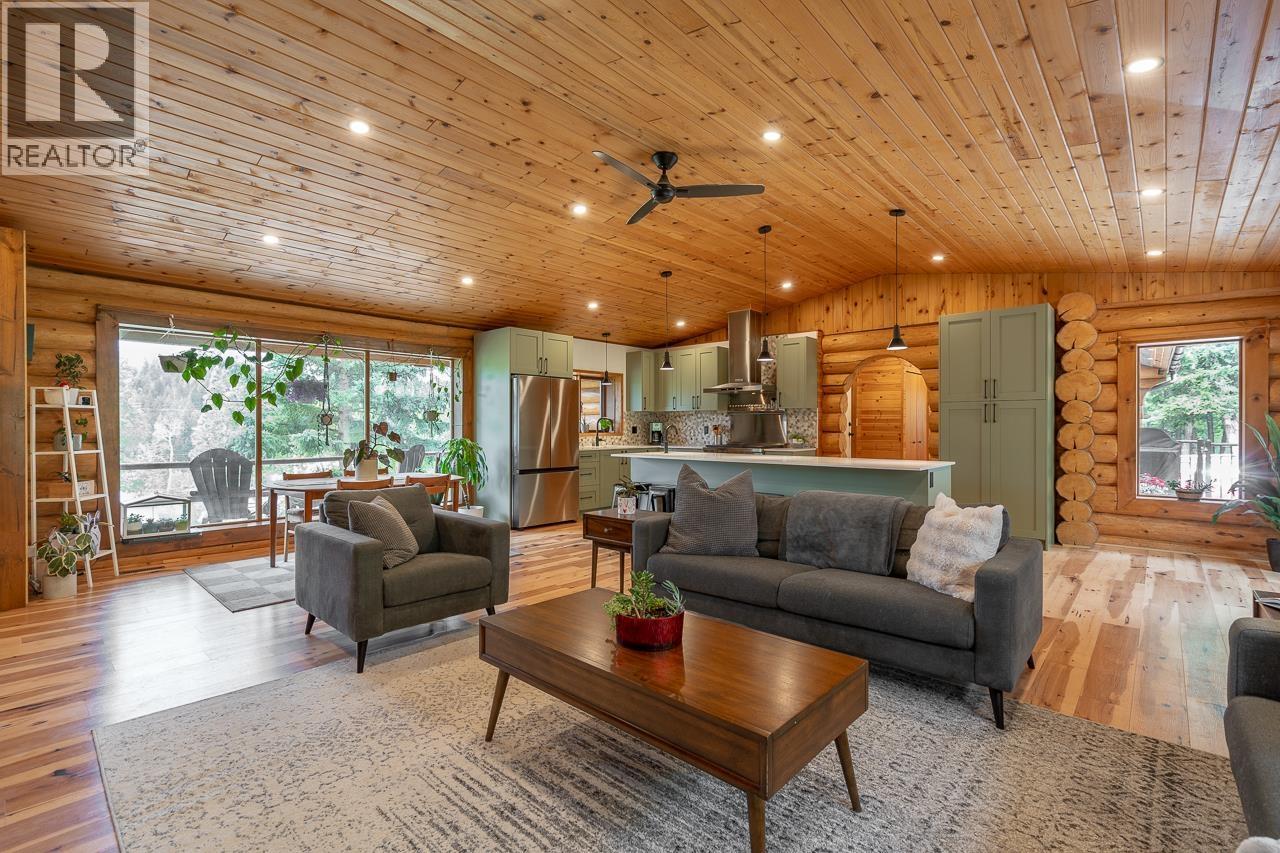 5172 KALLUM DRIVE - 12