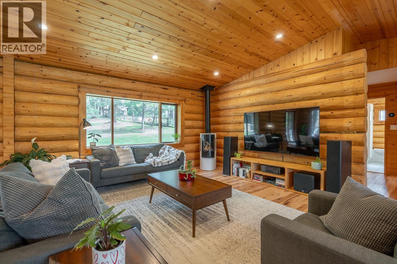 5172 KALLUM DRIVE - Image 18