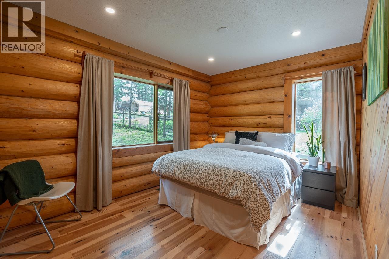 5172 KALLUM DRIVE - Image 25