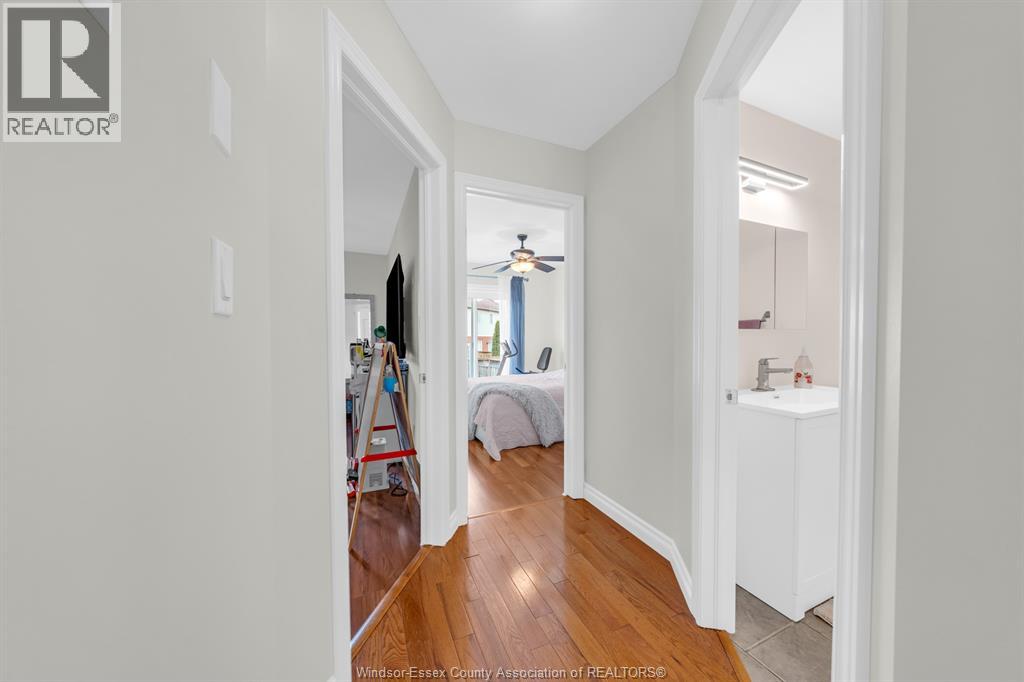 1039 SILVERDALE - 22