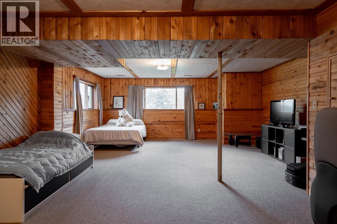 5172 KALLUM DRIVE - 28