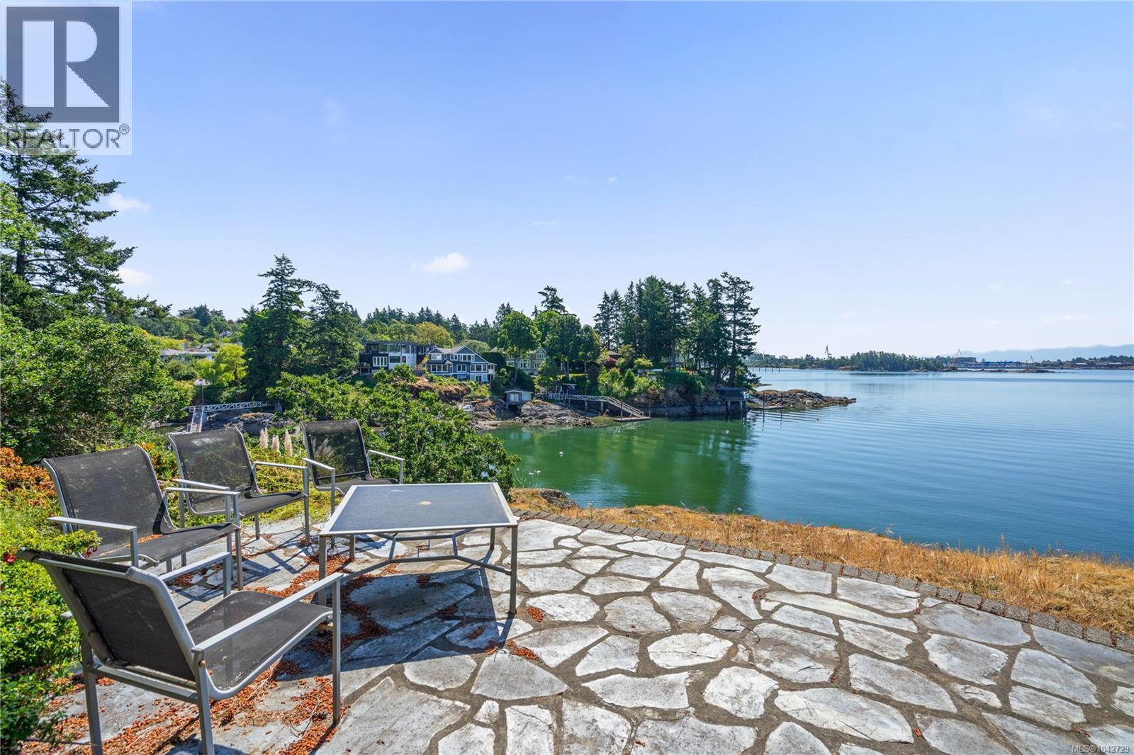 314 Bessborough Ave - 5