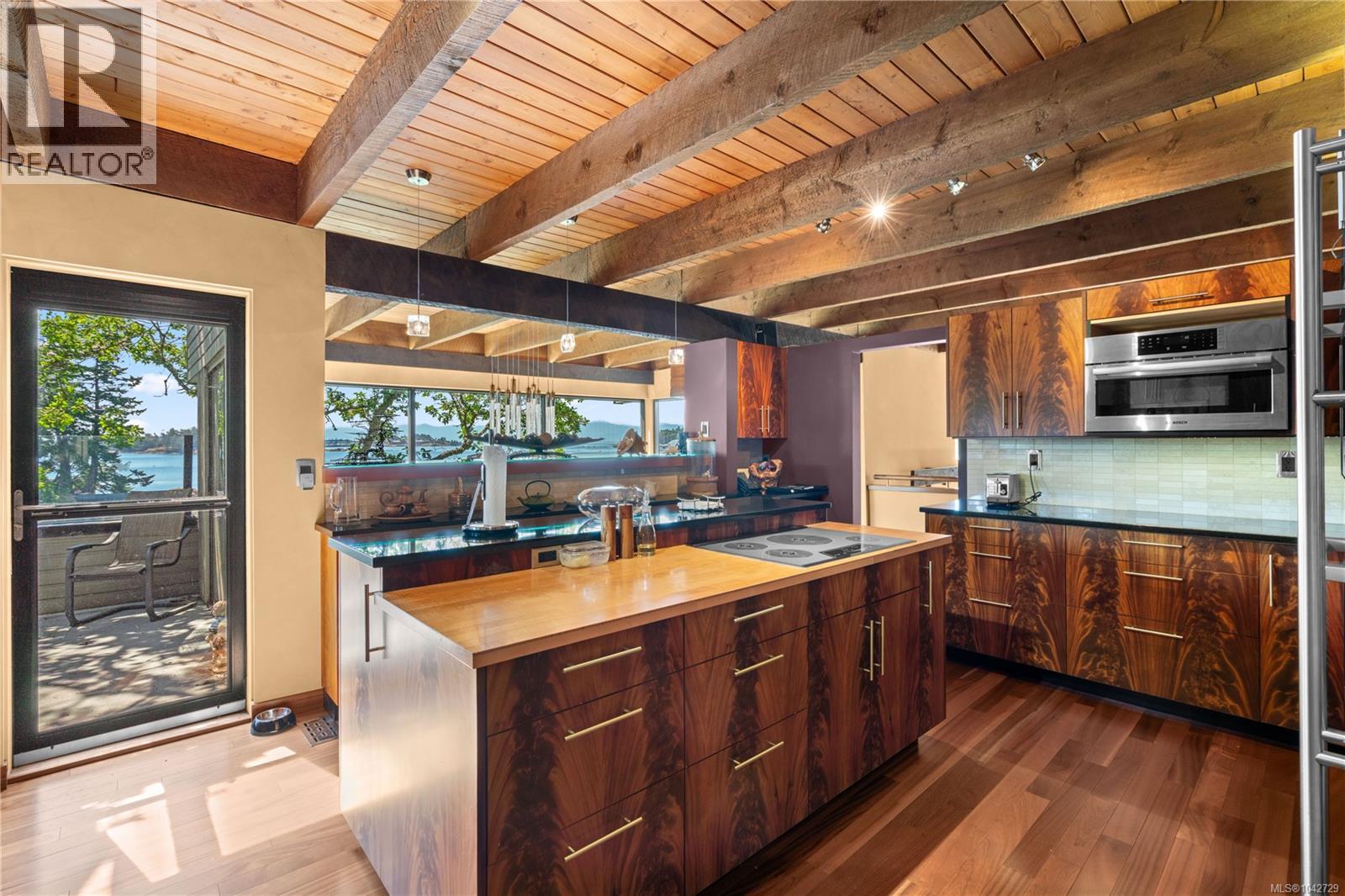 314 Bessborough Ave - 9