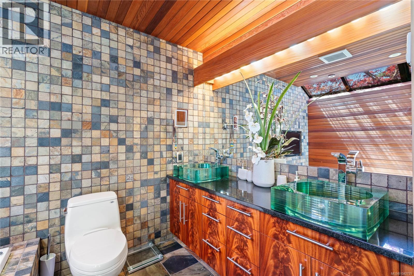314 Bessborough Ave - 44
