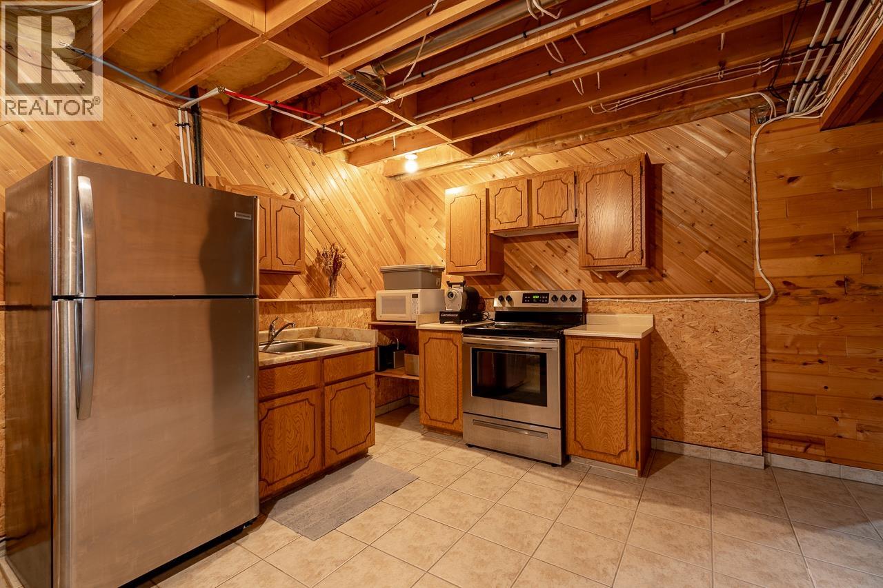 5172 KALLUM DRIVE - Image 30