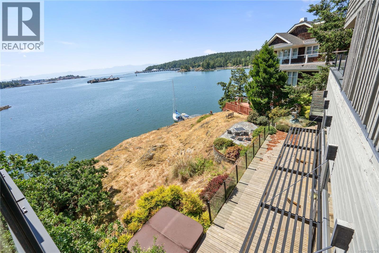 314 Bessborough Ave - 35