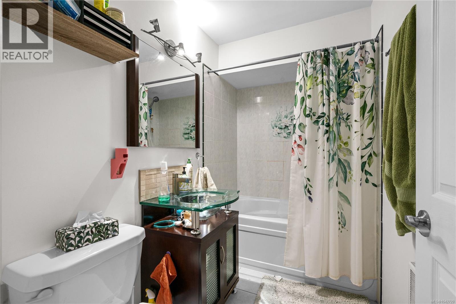 314 Bessborough Ave - 61