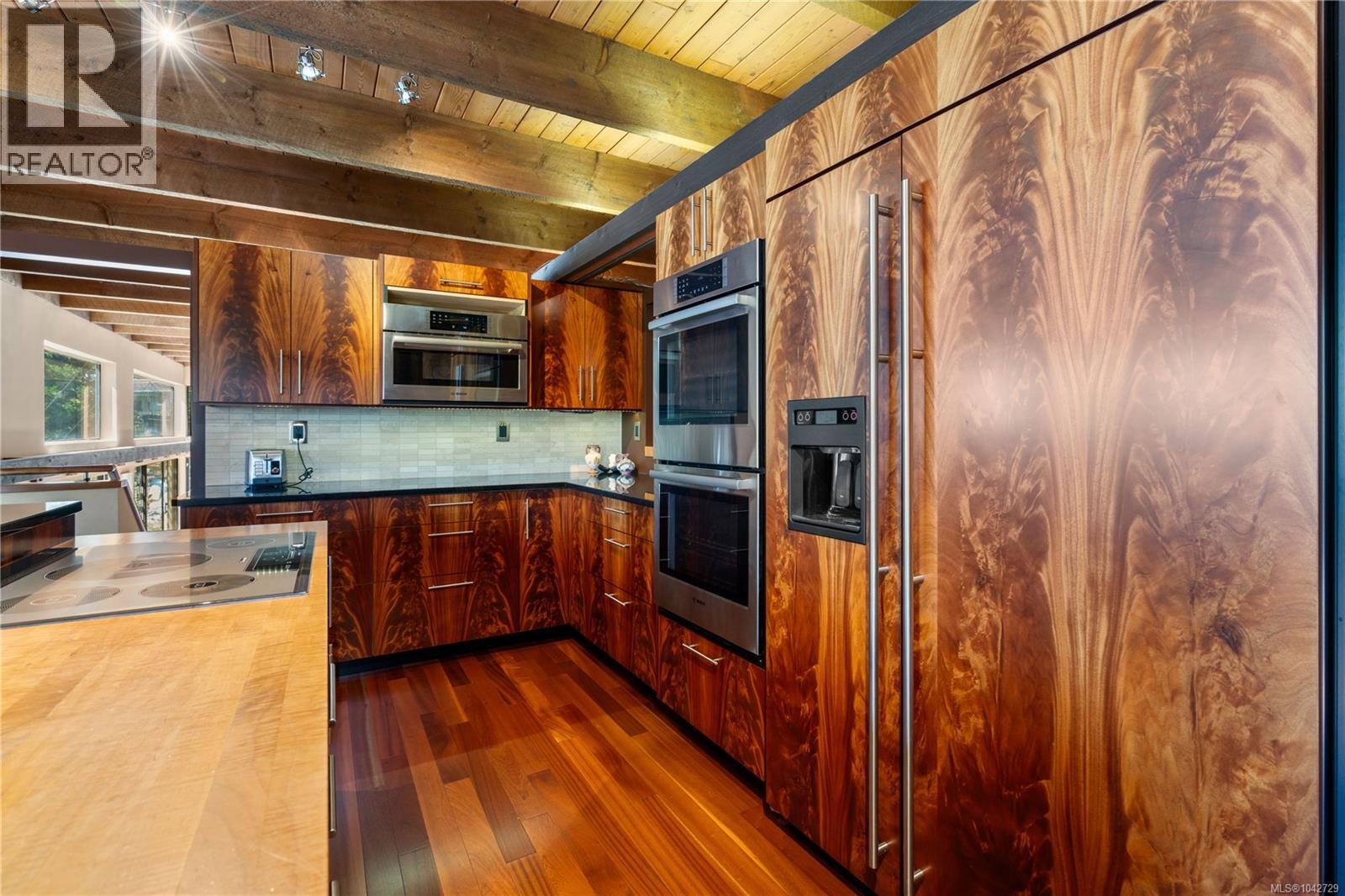 314 Bessborough Ave - 11