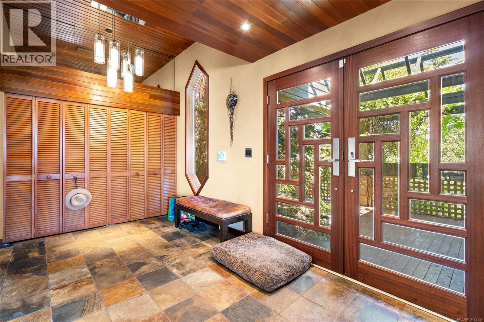 314 Bessborough Ave - 6