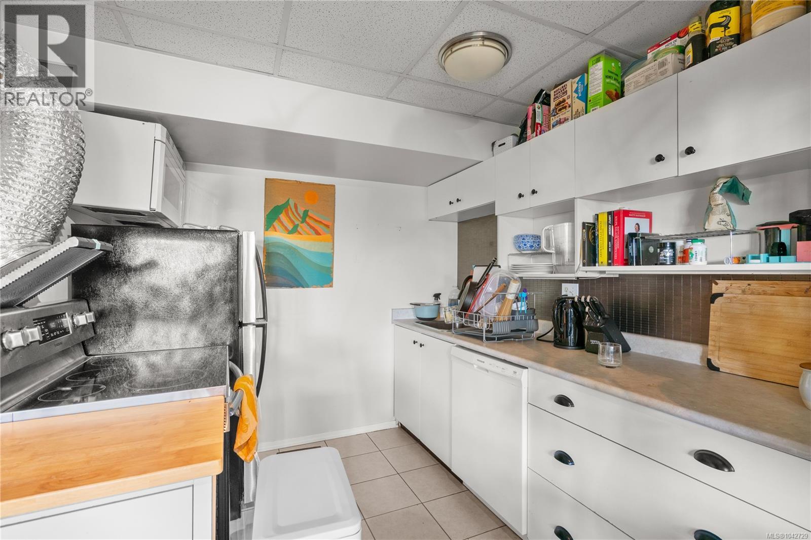 314 Bessborough Ave - 58