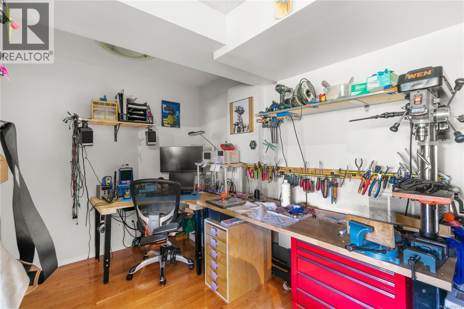 314 Bessborough Ave - 62