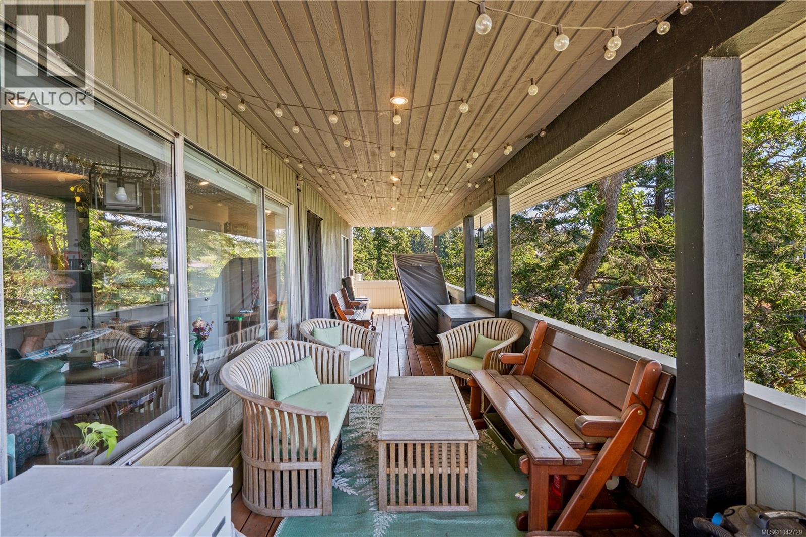 314 Bessborough Ave - 55