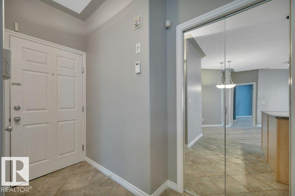 #203 10046 110 ST NW - 8