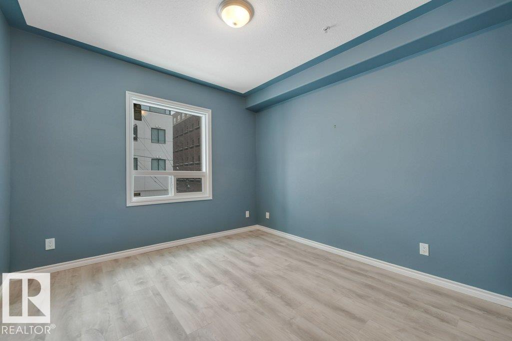 #203 10046 110 ST NW - 27