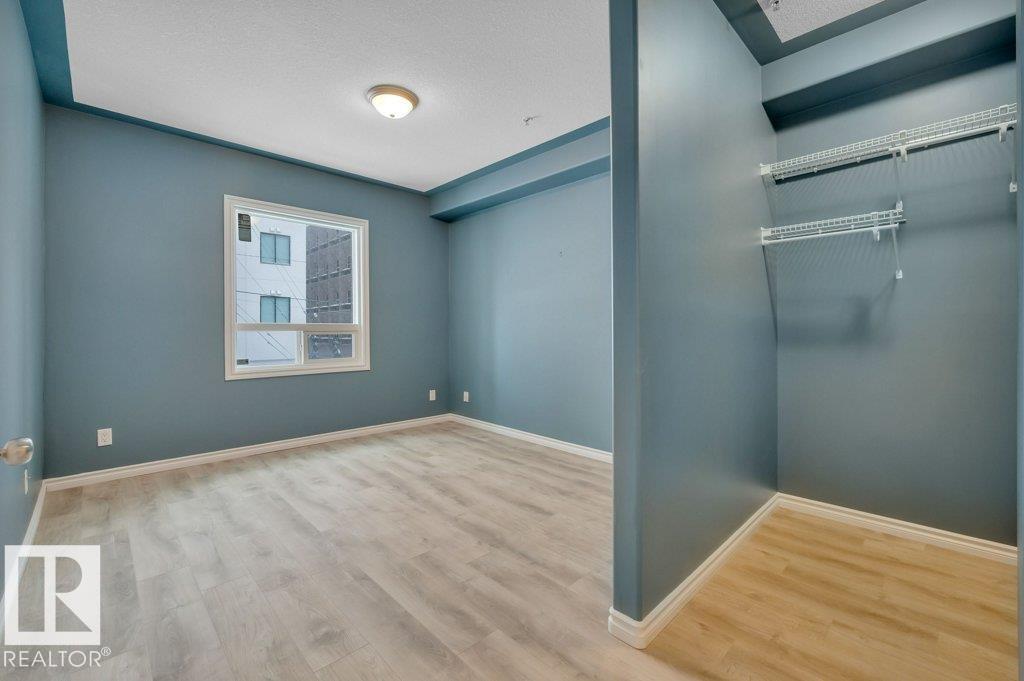 #203 10046 110 ST NW - 25
