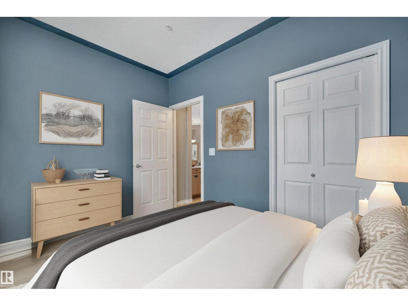 #203 10046 110 ST NW - 36
