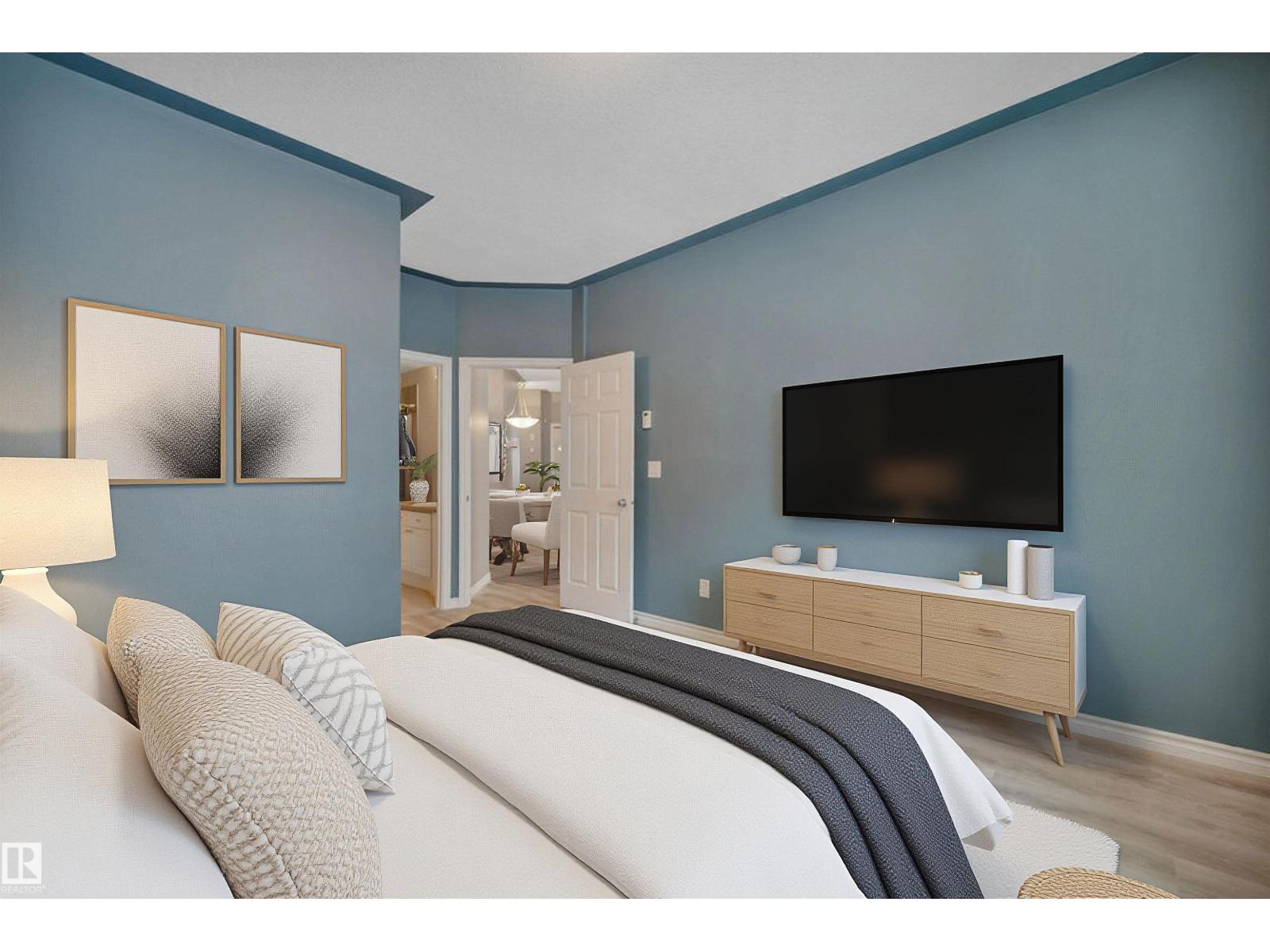 #203 10046 110 ST NW - 28