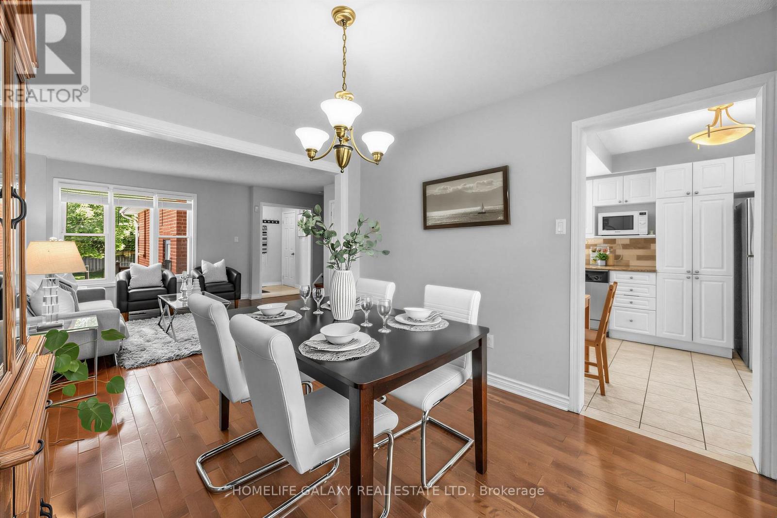 6 BLUEBELL CRESCENT - 11