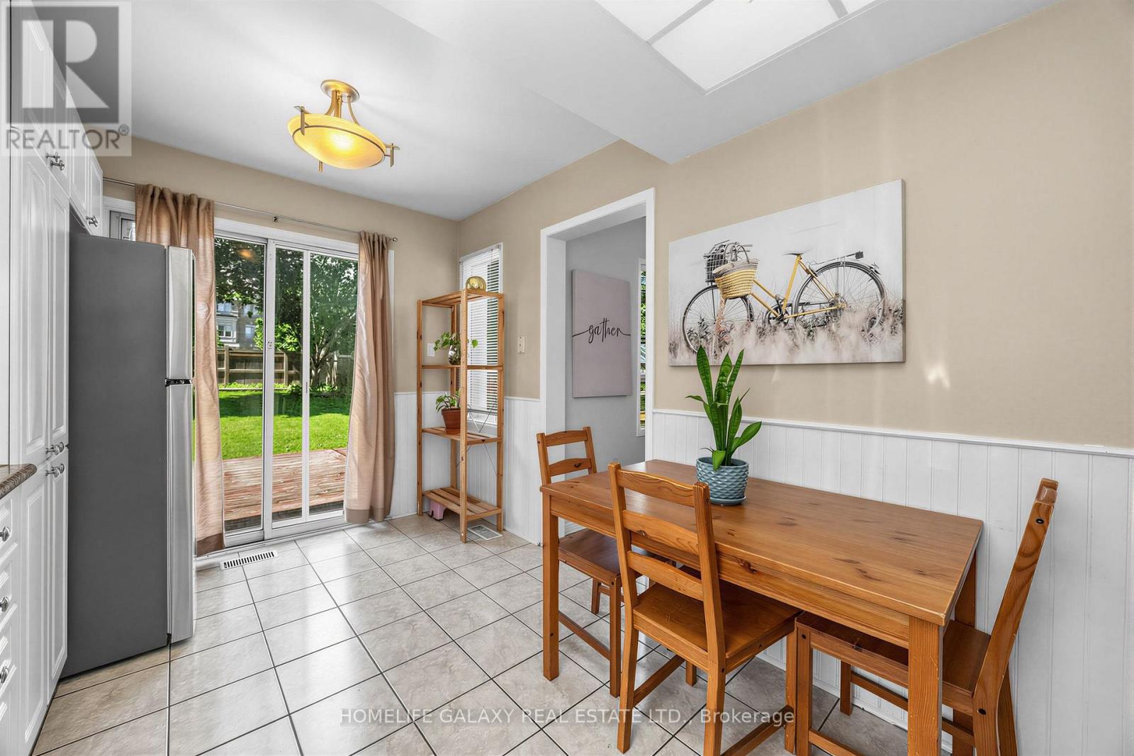 6 BLUEBELL CRESCENT - 14