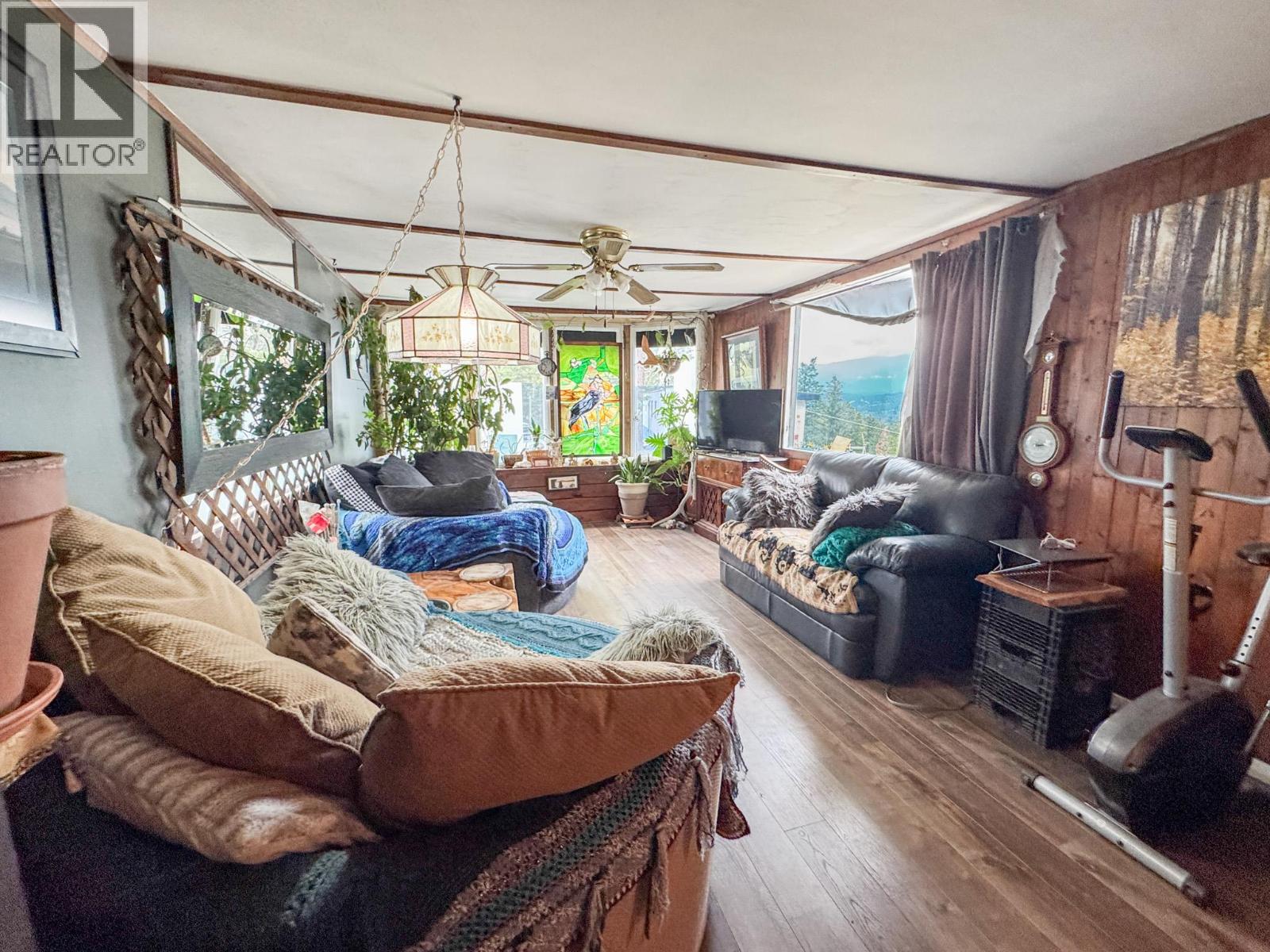 8634 93/95 Highway Unit# 28, Radium Hot Springs
