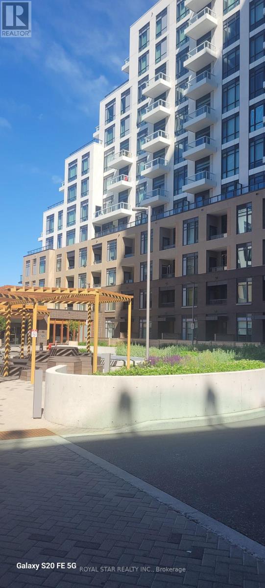 Listing photo of 901 - 8 BEVERLEY GLEN BOULEVARD