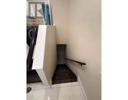 B - 2 Chesney Crescent, Vaughan, ON L4H4A7 Photo 15